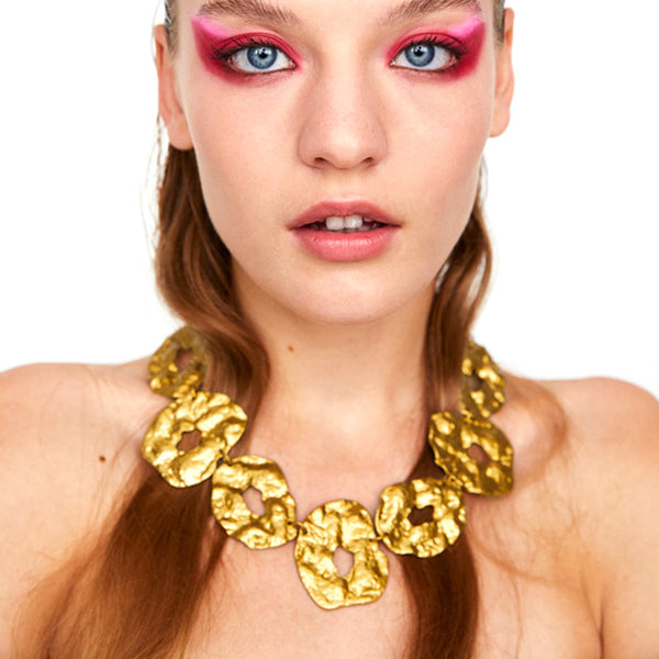 Irregular shape gold necklace