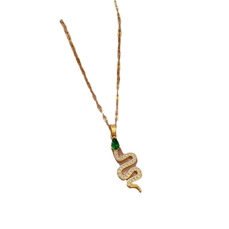 Light Luxury Green Eye Necklace